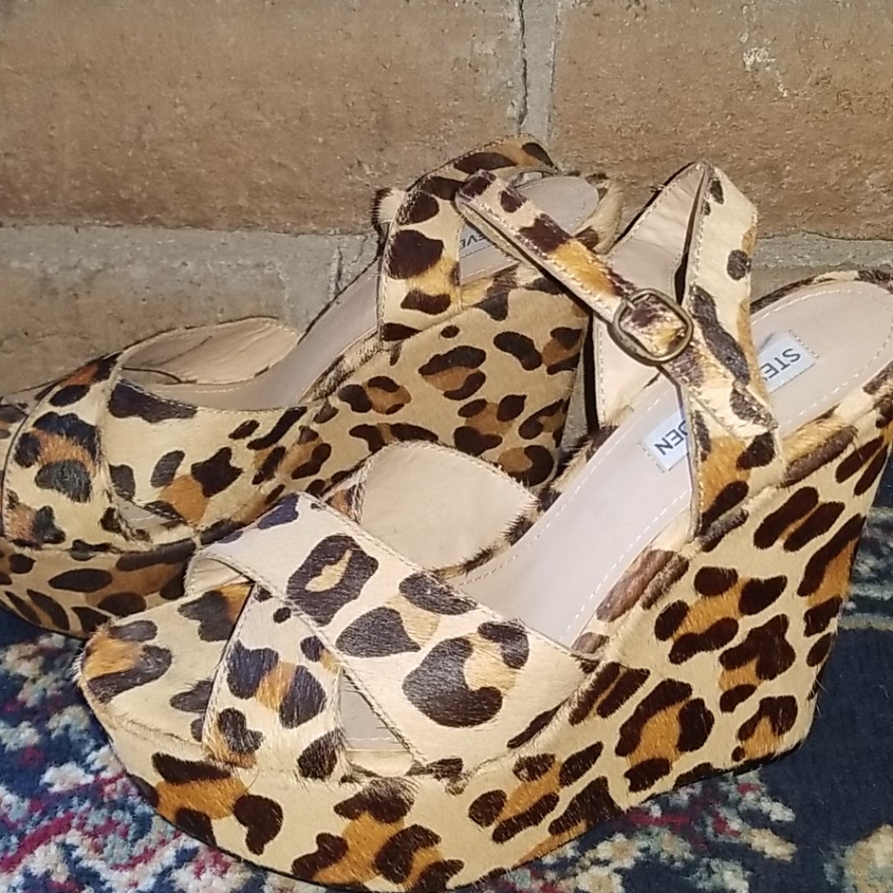 Leopard platforms sandals Steve Madden